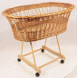 Babykorb mit Gestell (ohne Gest. € 98,--)