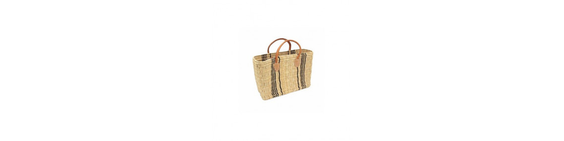 Einkaufstaschen aus Rattan sind nicht nur ein trendiges Accessoires sondern auch stilvoll und nachhaltig.